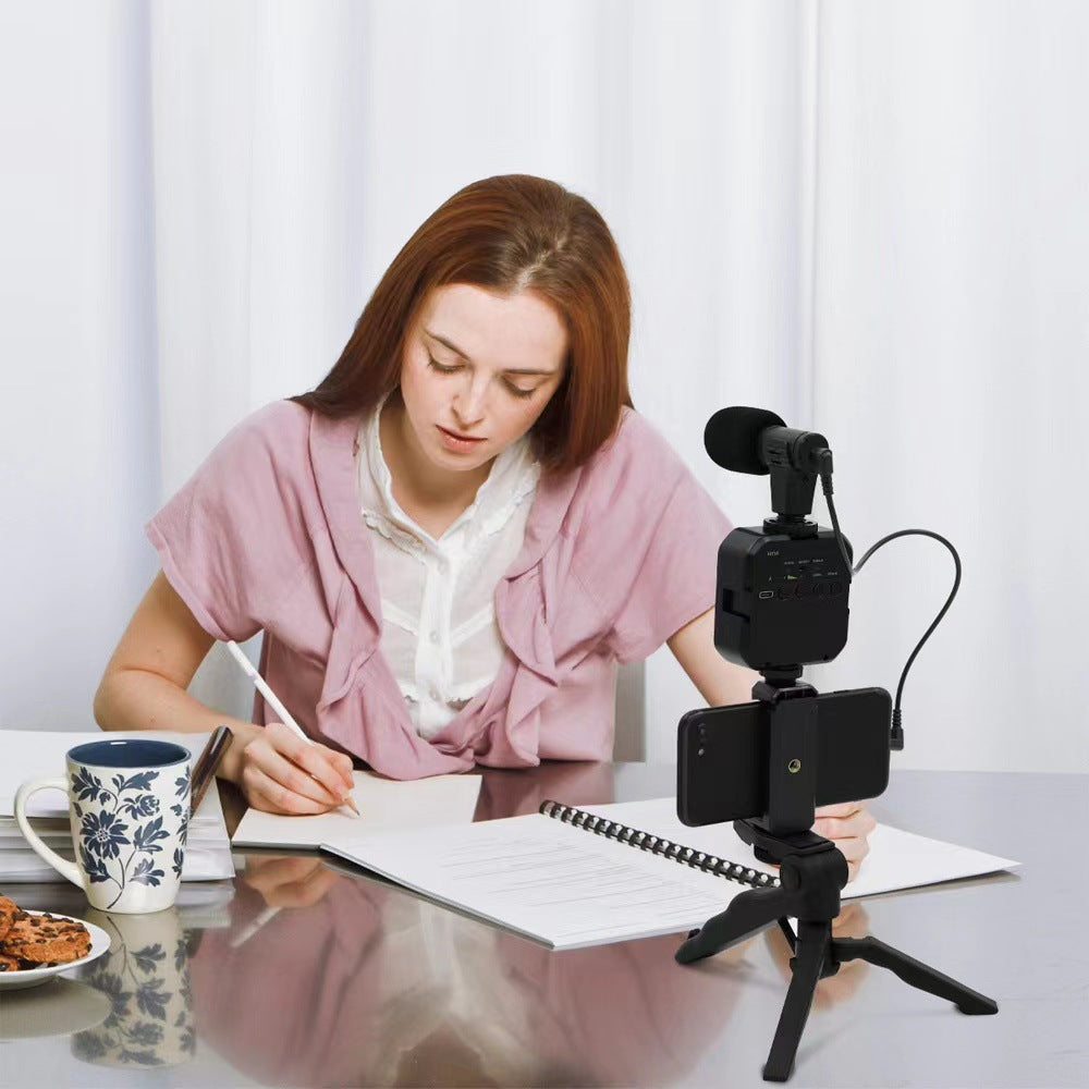 From Zoom Calls to Content Creation: Desk Accessories for the Creator Economy